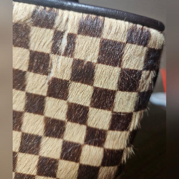 Louis Vuitton Impala Damier Sauvage - Picture 15 of 15